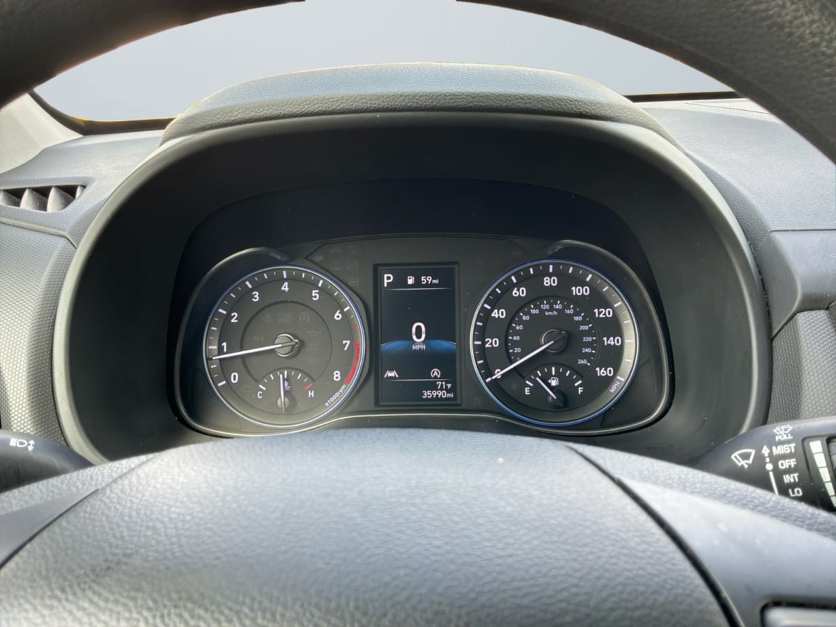 Used 2023 Hyundai Kona SEL w/ Cargo Package FWD image 12