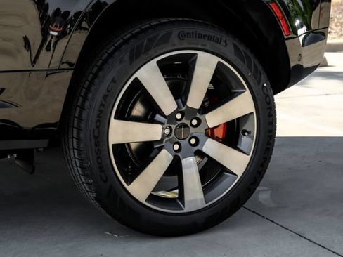 New 2026 Land Rover Defender 110 X AWD/4WD image 70