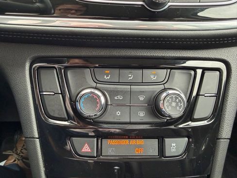 Used 2019 Buick Encore Preferred AWD/4WD image 27