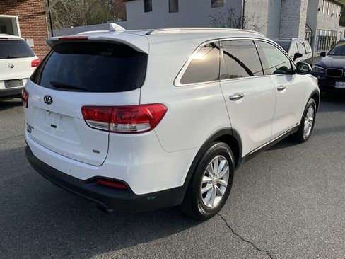 Used 2016 Kia Sorento AWD w/ LX Convenience Package image 5