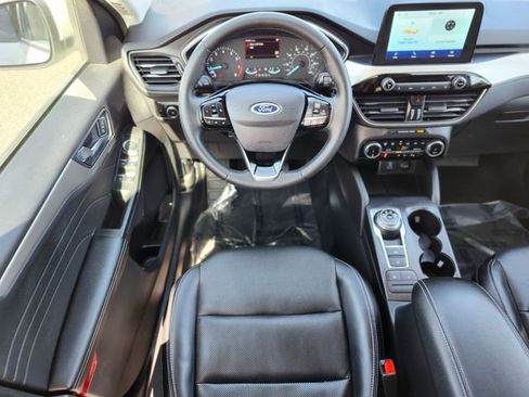Used 2022 Ford Escape SEL image 13