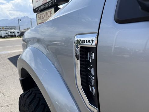 Used 2022 Ford F450 Lariat w/ Lariat Ultimate Package AWD/4WD image 12