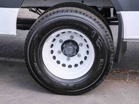 Used 2025 Mercedes-Benz Sprinter 3500 image 9