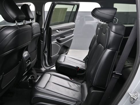 Used 2021 Jeep Grand Cherokee L Limited image 15