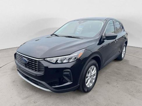 Certified 2023 Ford Escape Active AWD/4WD image 1