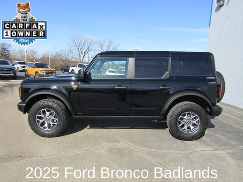 Used 2025 Ford Bronco Badlands AWD/4WD image 2
