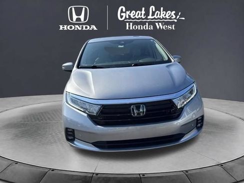 Used 2024 Honda Odyssey Touring image 3