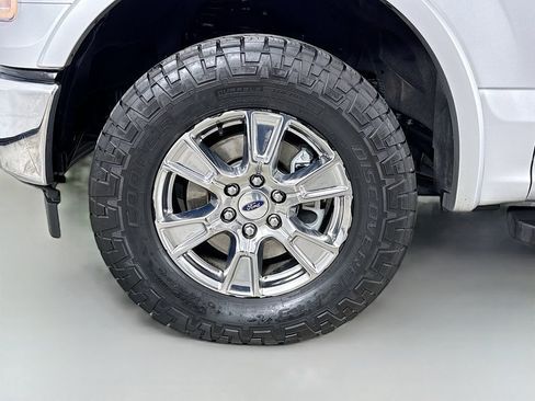Used 2017 Ford F150 Lariat w/ Equipment Group 502A Luxury AWD/4WD image 33
