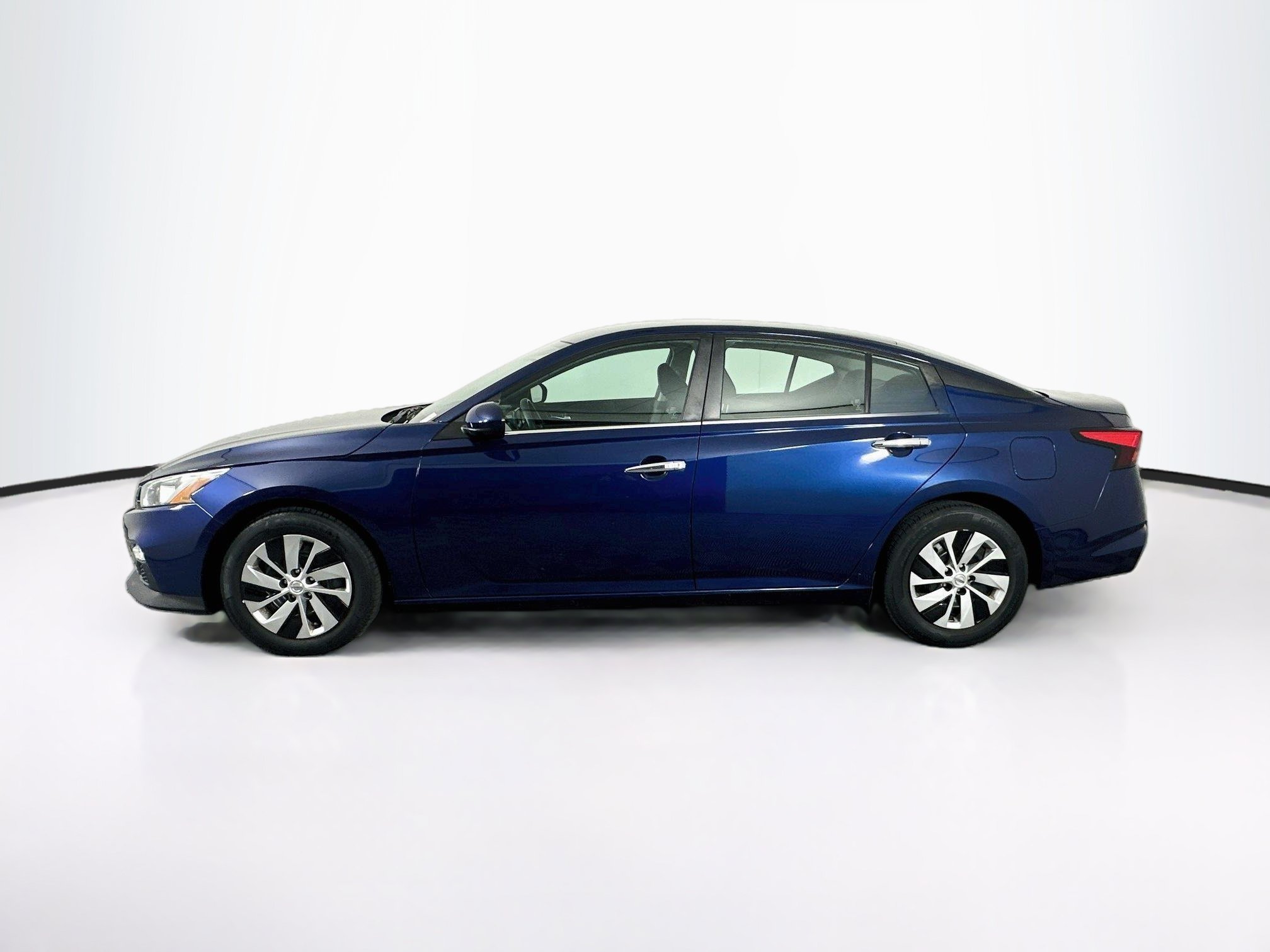 Used 2021 Nissan Altima 2.5 S FWD image 4