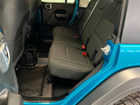 Used 2019 Jeep Wrangler Unlimited Sport S image 22