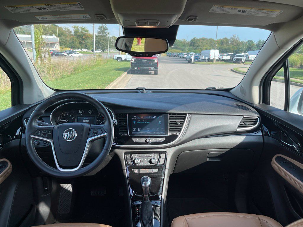Used 2019 Buick Encore Essence w/ Experience Buick Package AWD/4WD image 5