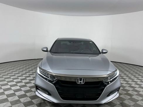 Used 2018 Honda Accord Sport image 4