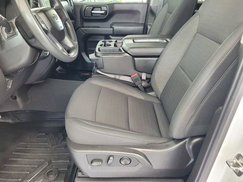 Used 2024 Chevrolet Silverado 1500 Custom Trail Boss w/ LPO, Dark Essentials Package image 17