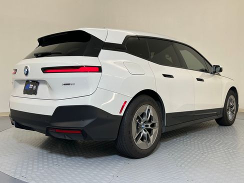 Certified 2022 BMW iX xDrive50 w/ Convenience Package image 9