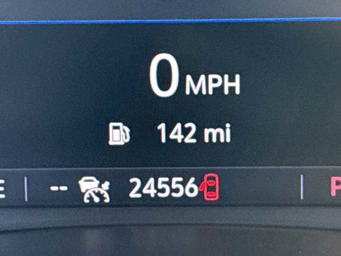 Certified 2023 Chevrolet Blazer LT w/ Convenience Package image 12