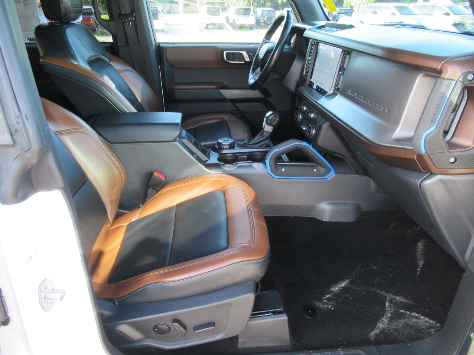 Used 2023 Ford Bronco Outer Banks AWD/4WD image 10