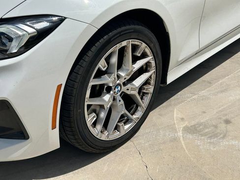 Used 2025 BMW 330i Sedan RWD image 9