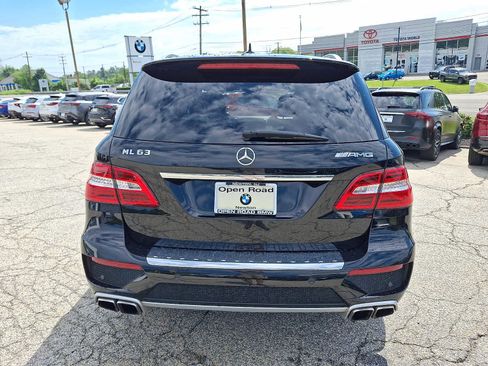 Used 2015 Mercedes-Benz ML 63 AMG 4MATIC image 5