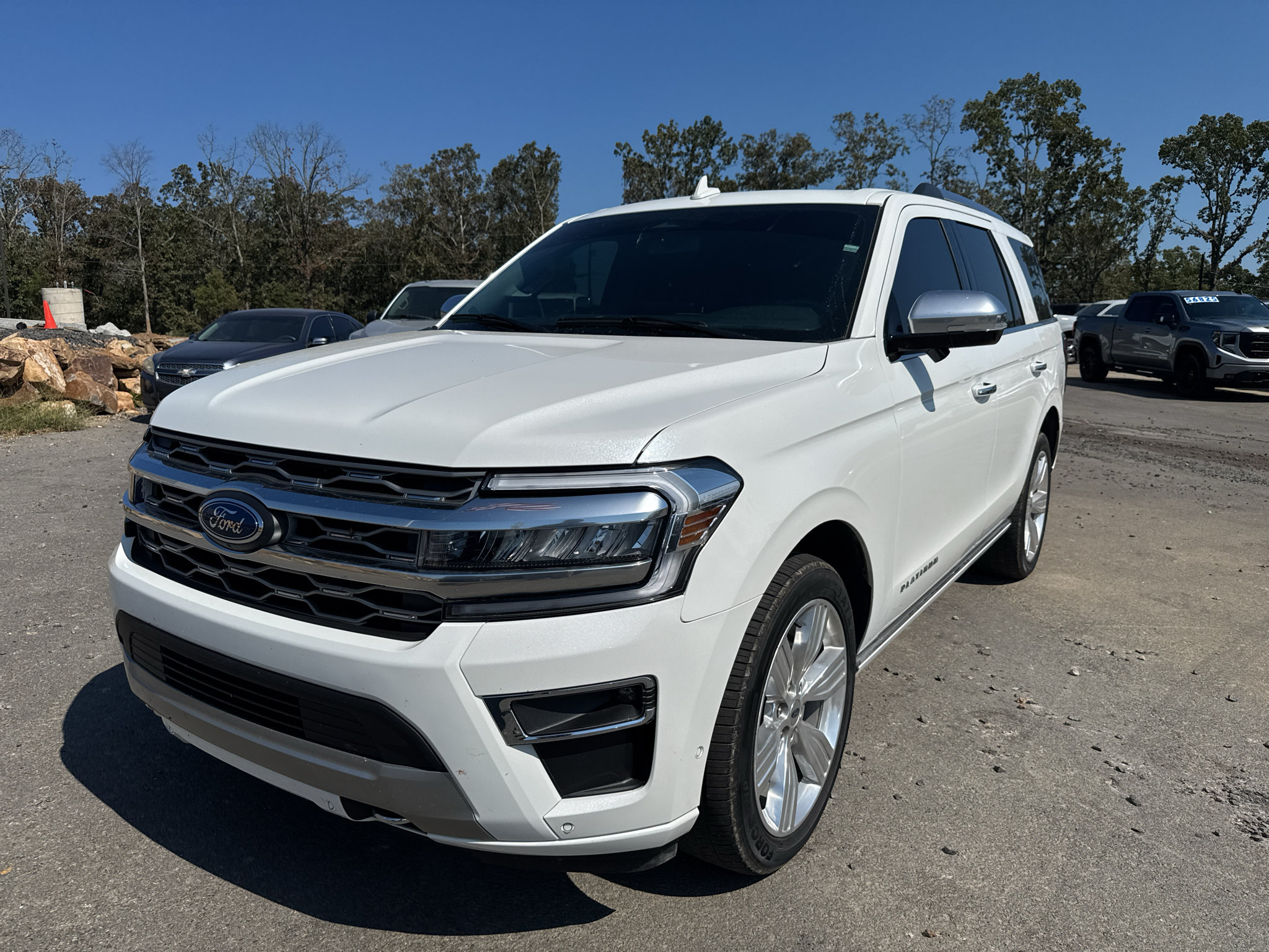 Used 2024 Ford Expedition Platinum AWD/4WD image 14