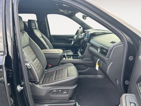 New 2026 GMC Yukon AT4 Ultimate image 10