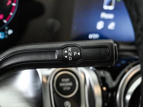 New 2026 Mercedes-Benz GLB 250 4MATIC image 12