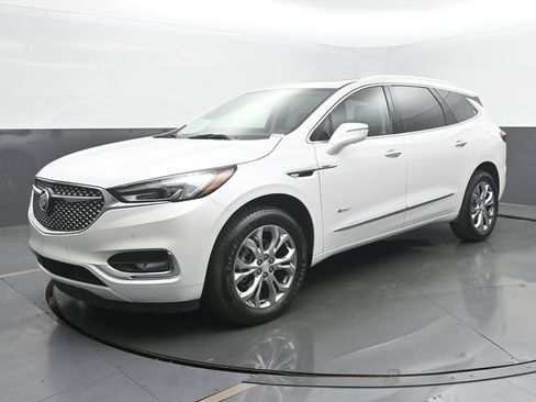 Used 2021 Buick Enclave Avenir w/ Avenir Technology Package FWD image 1