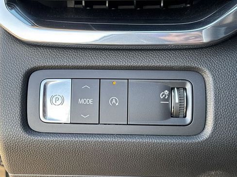 New 2025 GMC Acadia Elevation image 20