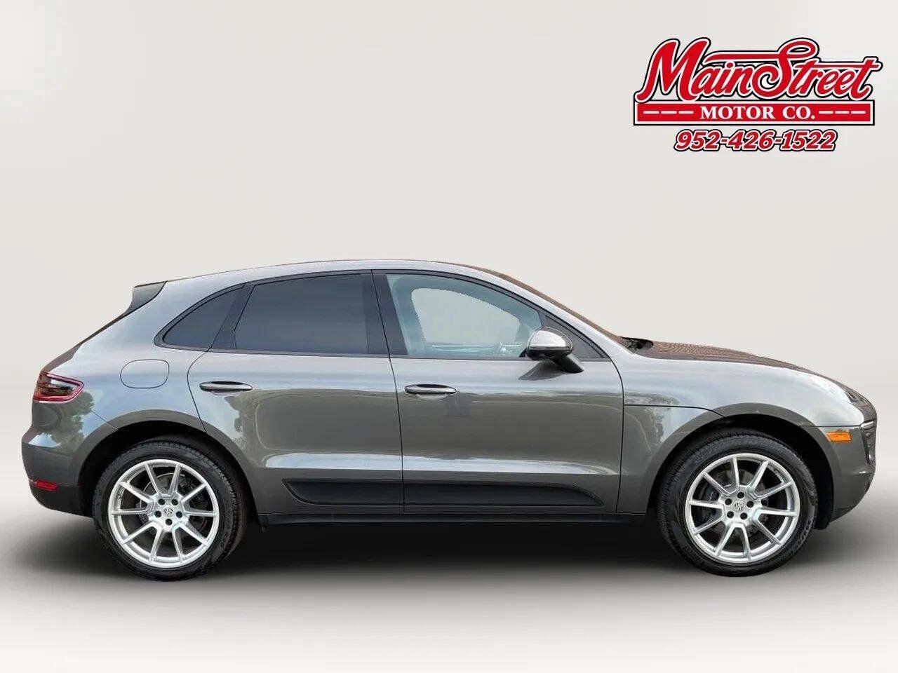 Used 2018 Porsche Macan AWD/4WD image 8