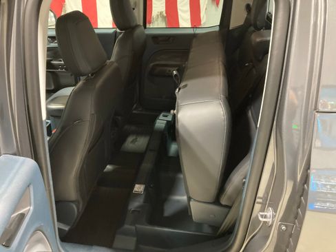 Used 2023 Ford Maverick Lariat w/ Lariat Luxury Package image 19