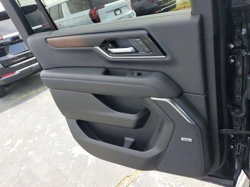 New 2026 GMC Yukon XL Denali w/ Sun & Power Step Package RWD image 12