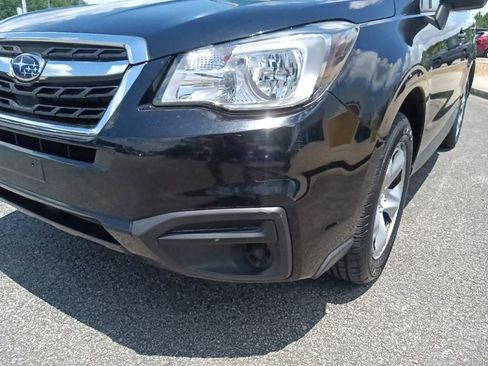 Used 2018 Subaru Forester 2.5i AWD/4WD image 9