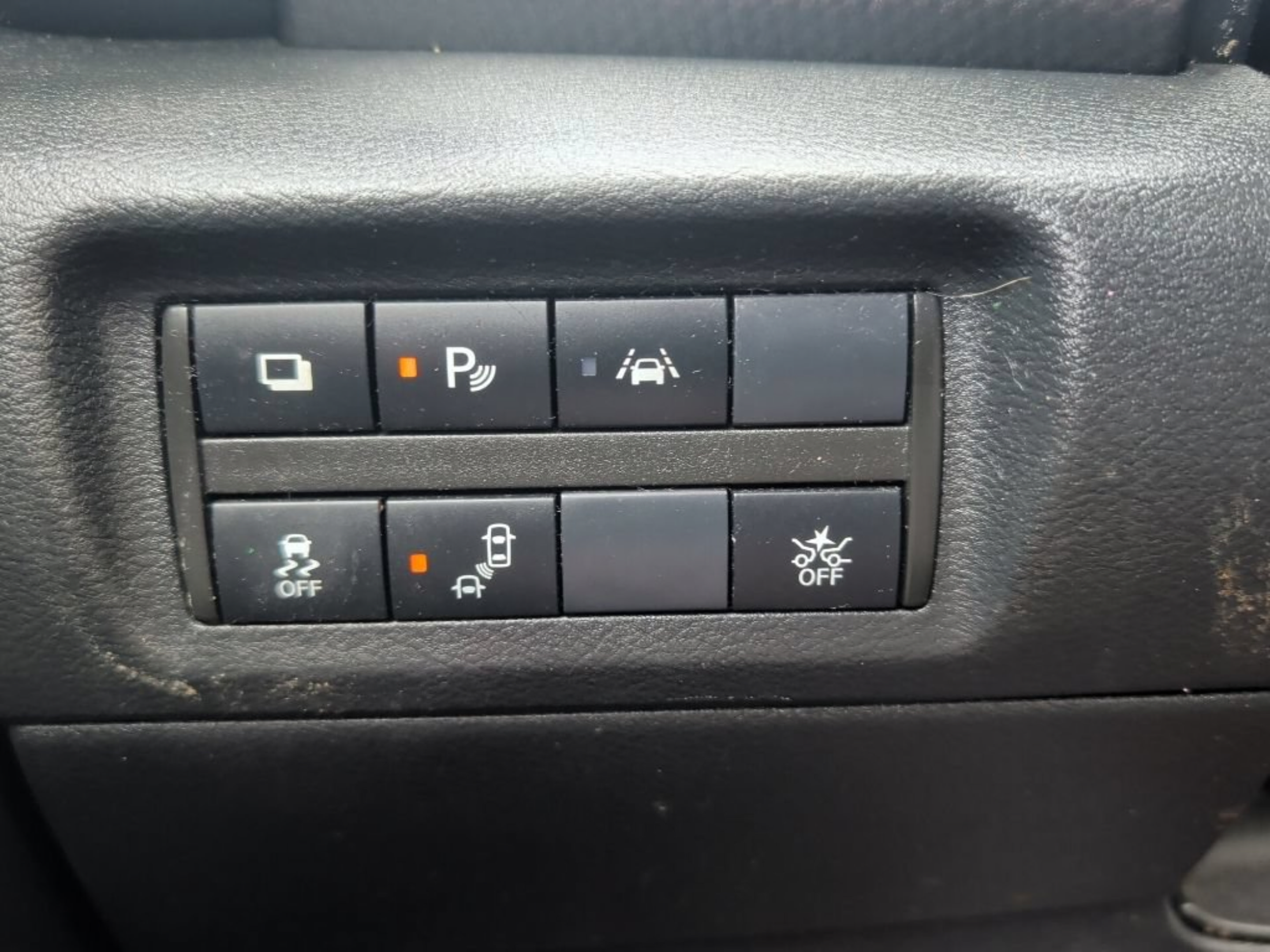Used 2020 Nissan Kicks S FWD image 24