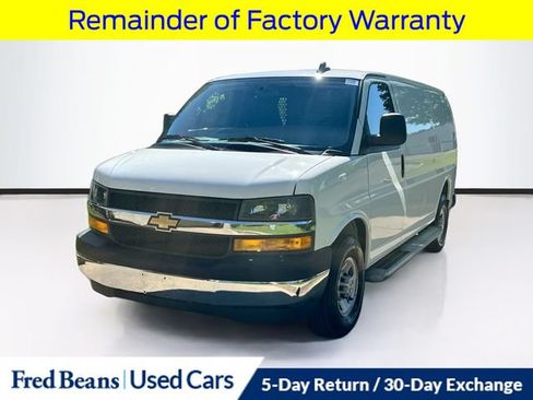 Used 2024 Chevrolet Express 2500 w/ Driver Convenience Package RWD image 4