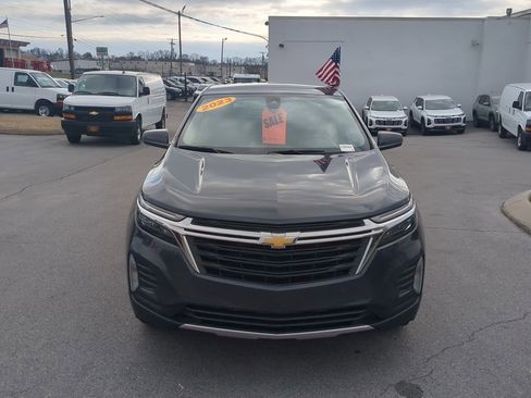 Used 2025 Chevrolet Trax RS w/ Driver Confidence Package image 2