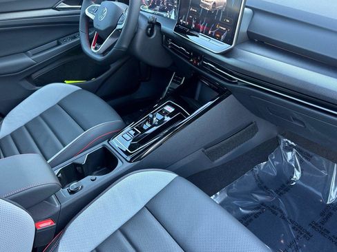 New 2026 Volkswagen GTI SE image 15