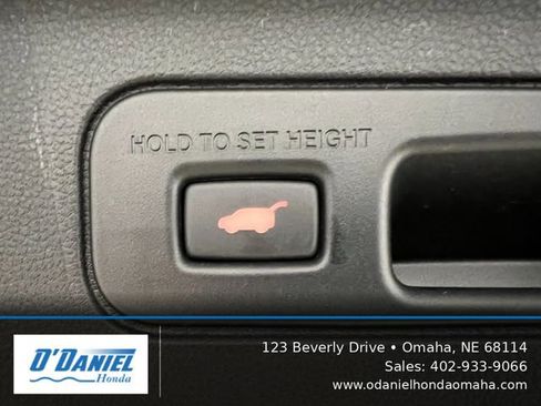 Used 2025 Honda Pilot Elite image 35