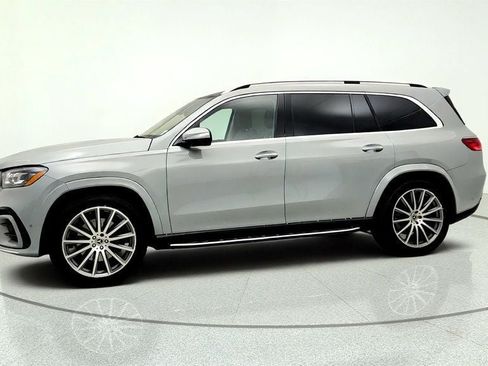 Used 2024 Mercedes-Benz GLS 580 4MATIC w/ E-Active Body Control Package image 8