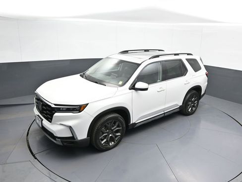 Used 2024 Honda Pilot Elite image 36