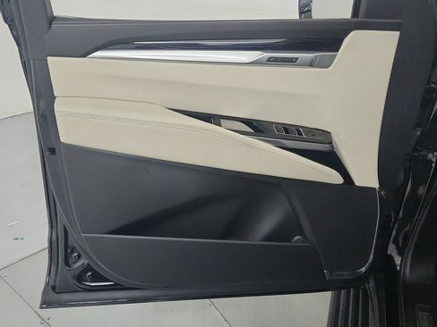 Certified 2025 Cadillac Escalade Sport w/ Touring Package AWD/4WD image 16