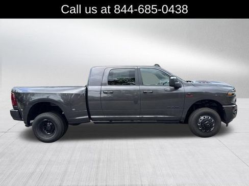 New 2026 RAM 3500 Laramie AWD/4WD image 4