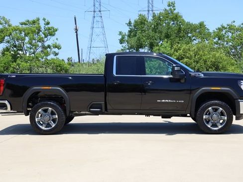 New 2026 GMC Sierra 3500 SLE w/ SLE Value Package AWD/4WD image 4