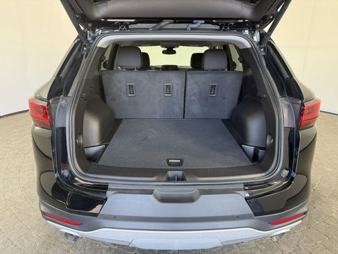 Used 2024 Chevrolet Blazer LT w/ Convenience Package FWD image 7
