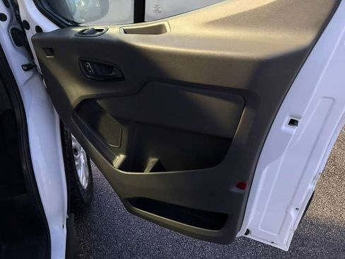 Used 2023 Ford Transit 350 XLT image 32
