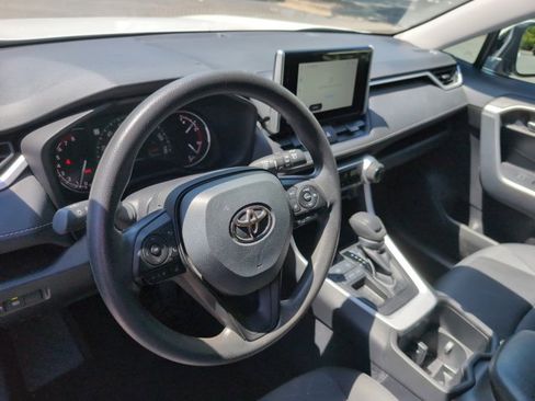 Used 2024 Toyota RAV4 XLE image 8