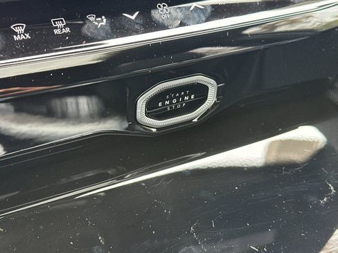 New 2026 Jeep Grand Cherokee L Limited AWD/4WD image 24