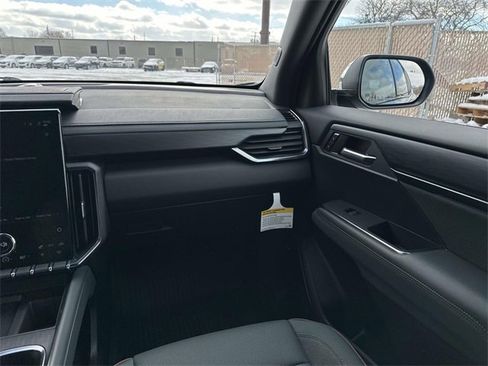 Used 2024 GMC Acadia AT4 w/ LPO, Floor Liner Package image 35