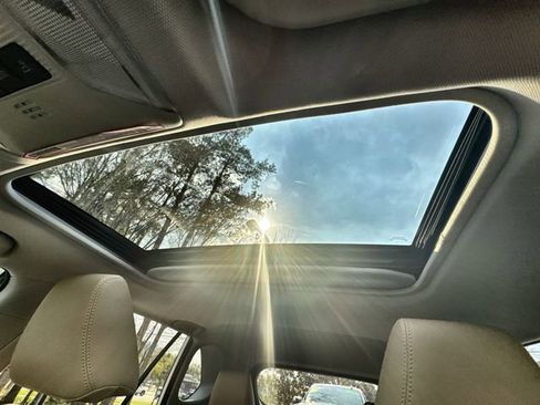 Used 2025 Toyota RAV4 XLE image 30