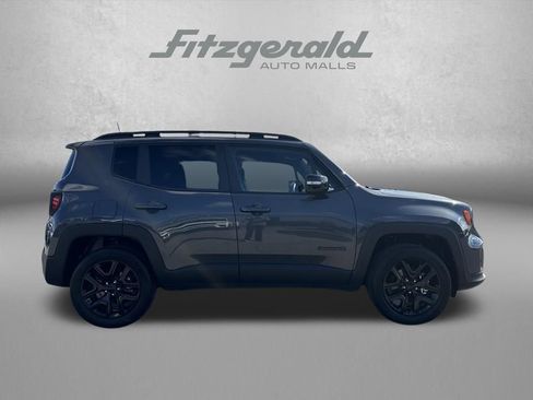 Used 2022 Jeep Renegade Altitude w/ Convenience Group AWD/4WD image 4