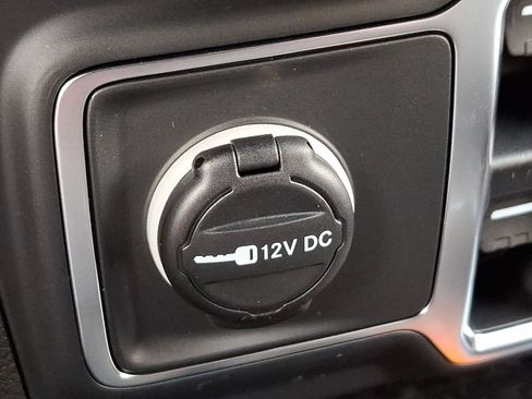 New 2026 Jeep Wrangler Unlimited Sahara AWD/4WD image 16