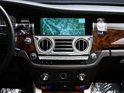 Used 2012 Rolls-Royce Ghost RWD image 8